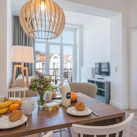 Westside Arthotel 208 4*