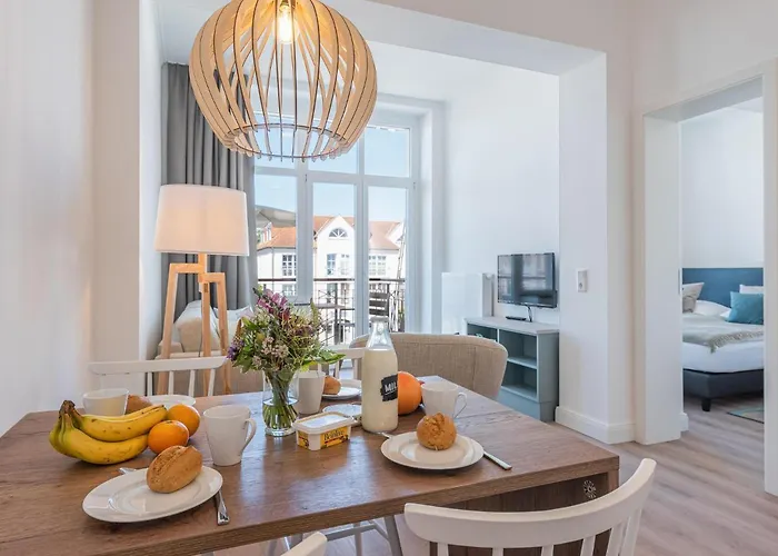 Westside Arthotel 208 4*